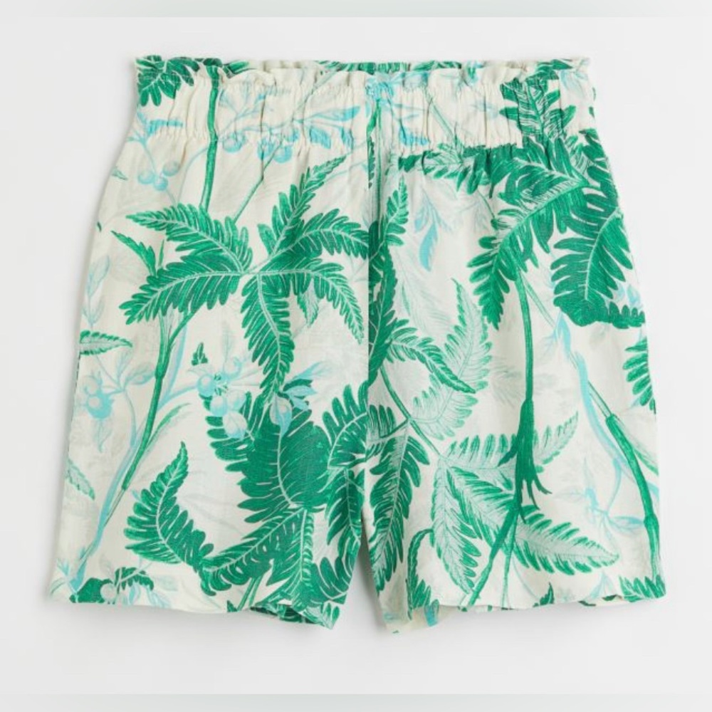 H&M Green Leaf Print Women's Shorts